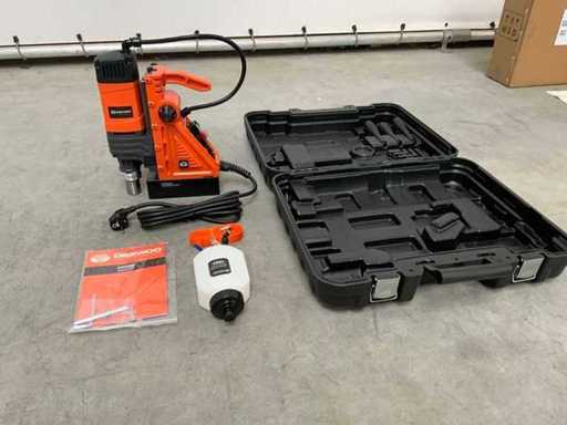 Daewoo - 2025 - DAMD1600 - Magnetbohrmaschine